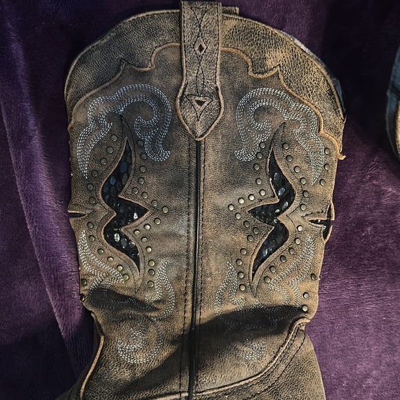 Larado fancy cowboy boots - Picture 3 of 7